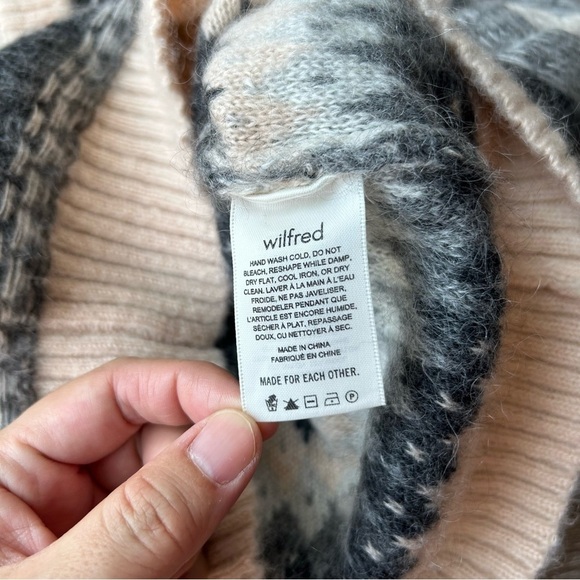 Aritzia Striped Wool Fair Isle Cardigan in Cream and Gray - Picture 15 of 15